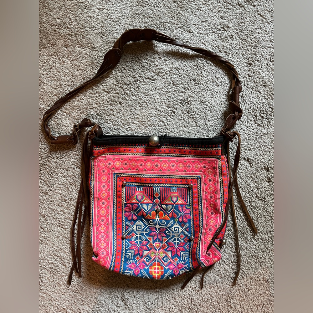 JADE TRIBE BOHO BAG WITH LEATHER STRAPS